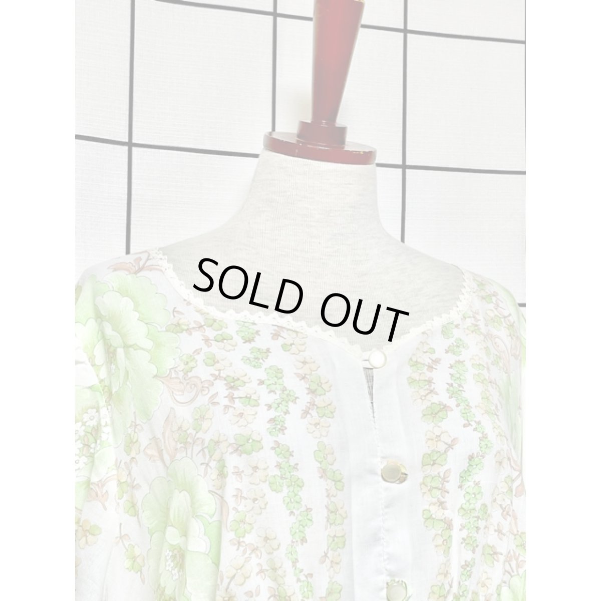 画像3: ヨーロッパ古着　可愛らしいフラワー柄×レース装飾♪　ふんわり乙女ガーリーヴィンテージワンピース (3)