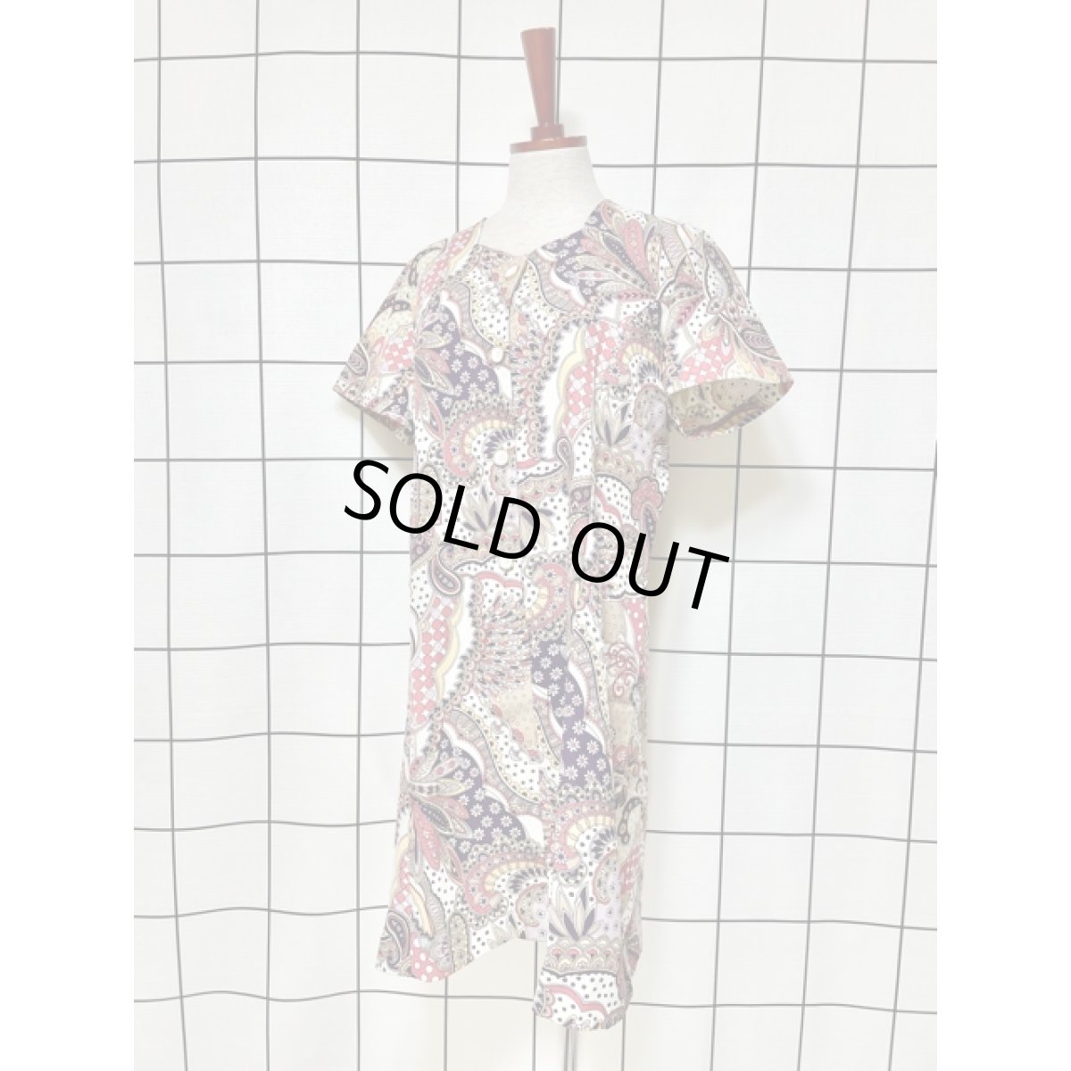 画像2: ペイズリー柄 ドット柄 花柄 レトロポップ 70's レディース 半袖 昭和レトロ 国産古着 レトロワンピース【7360】 (2)