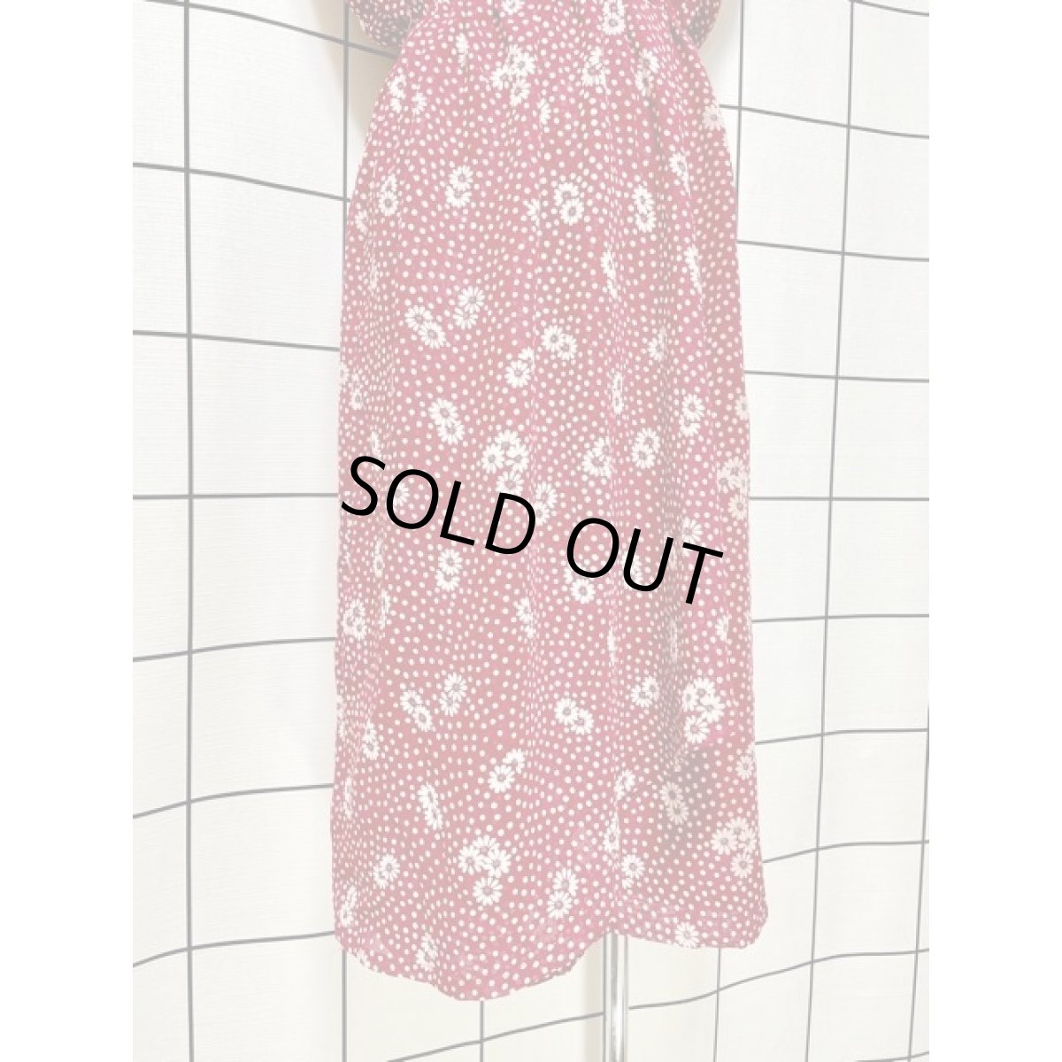 画像11: ドット柄 花柄 フレンチスリーブ 首元リボン ウエストゴム 70's レトロ レディース 昭和レトロ 国産古着 レトロワンピース【7912】 (11)