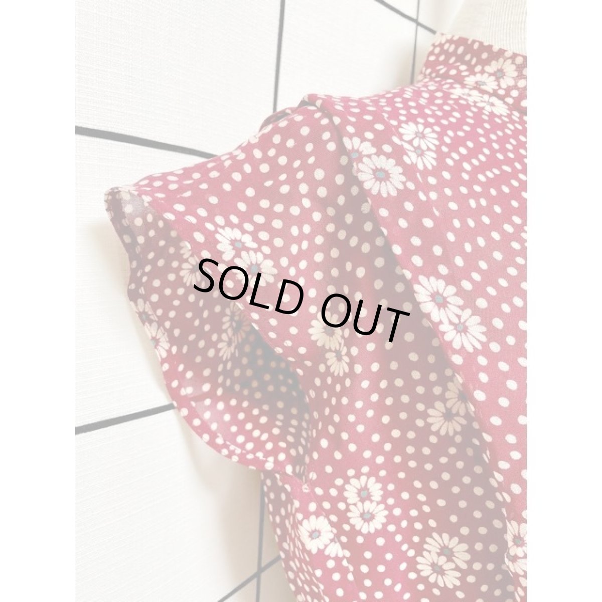 画像4: ドット柄 花柄 フレンチスリーブ 首元リボン ウエストゴム 70's レトロ レディース 昭和レトロ 国産古着 レトロワンピース【7912】 (4)