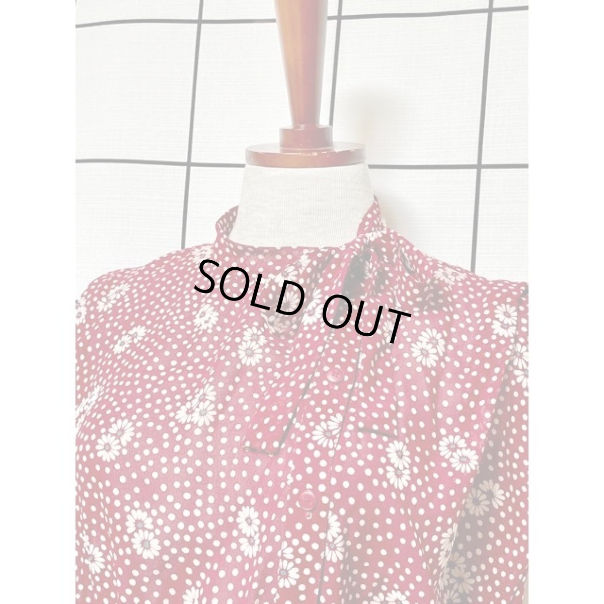 画像3: ドット柄 花柄 フレンチスリーブ 首元リボン ウエストゴム 70's レトロ レディース 昭和レトロ 国産古着 レトロワンピース【7912】 (3)