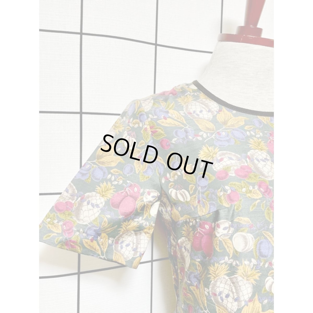 画像4: レナウン 木の実柄 プリーツ 半袖 昭和レトロ 国産古着 レトロワンピース【7920】 (4)