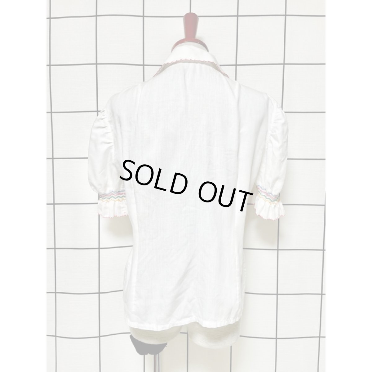 画像5: 花刺繍 ホワイト カラフルステッチ ヨーロッパ古着 半袖 ヴィンテージスモックブラウス (5)