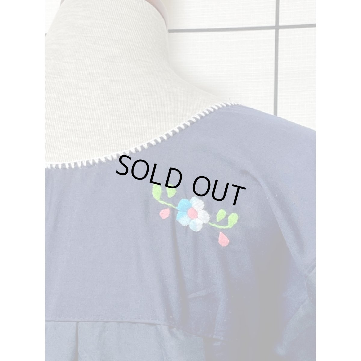 画像6: メキシカン刺繍 濃いめのネイビー フォークロア 半袖 レトロ USA古着 ヴィンテージメキシカンドレス【V7929】 (6)