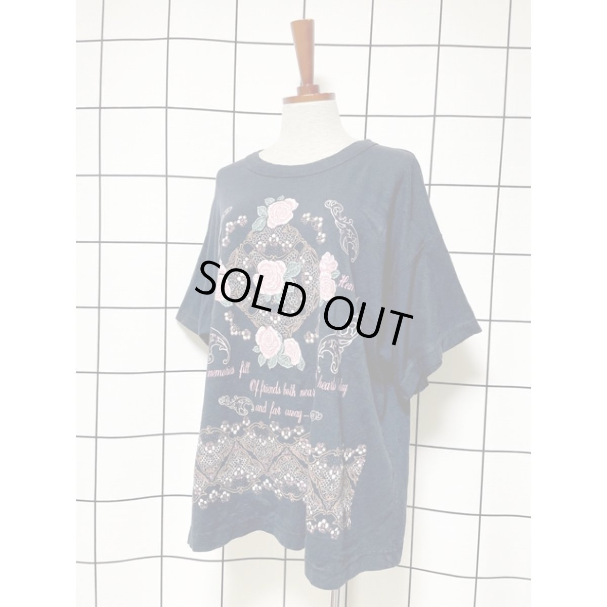 画像2: 花柄 ネイビー ガーリー 半袖 レトロ USA古着 ヴィンテージ Tシャツ (2)