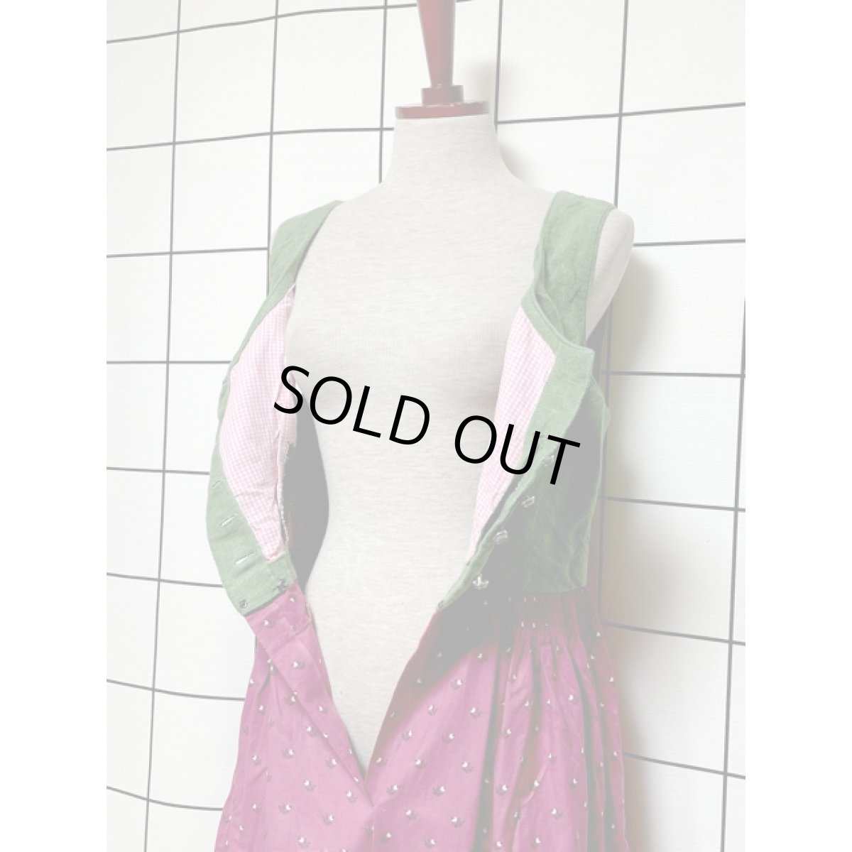 画像9: チロルワンピース 小花柄 切り替えし ドイツ民族衣装 オクトーバーフェスト (9)