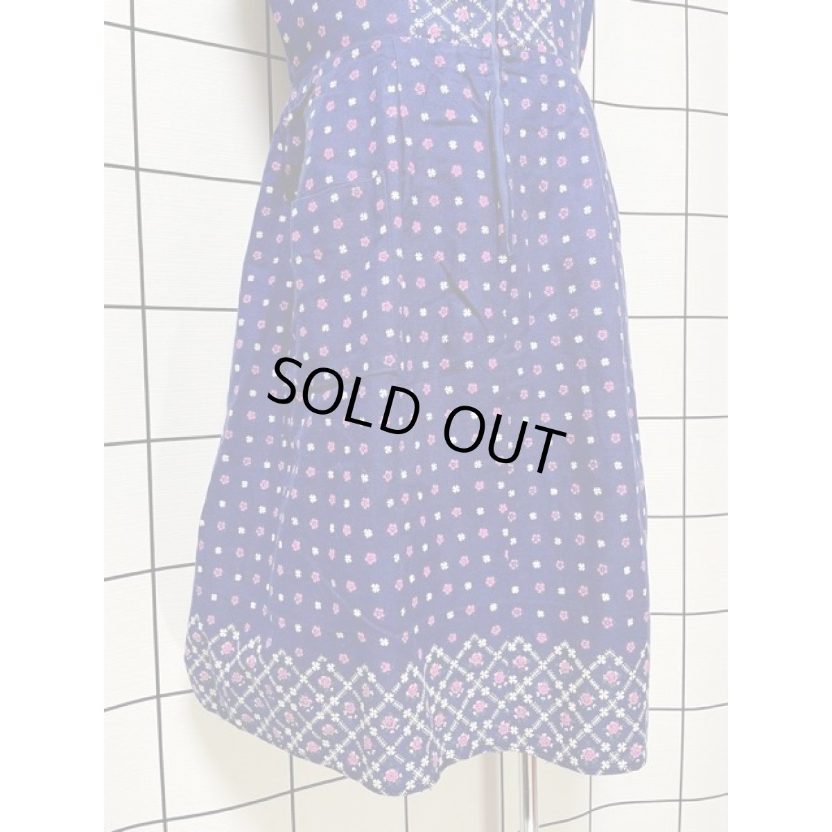 画像9: チロルワンピース 小花柄 ジッパー ドイツ民族衣装 オクトーバーフェスト (9)