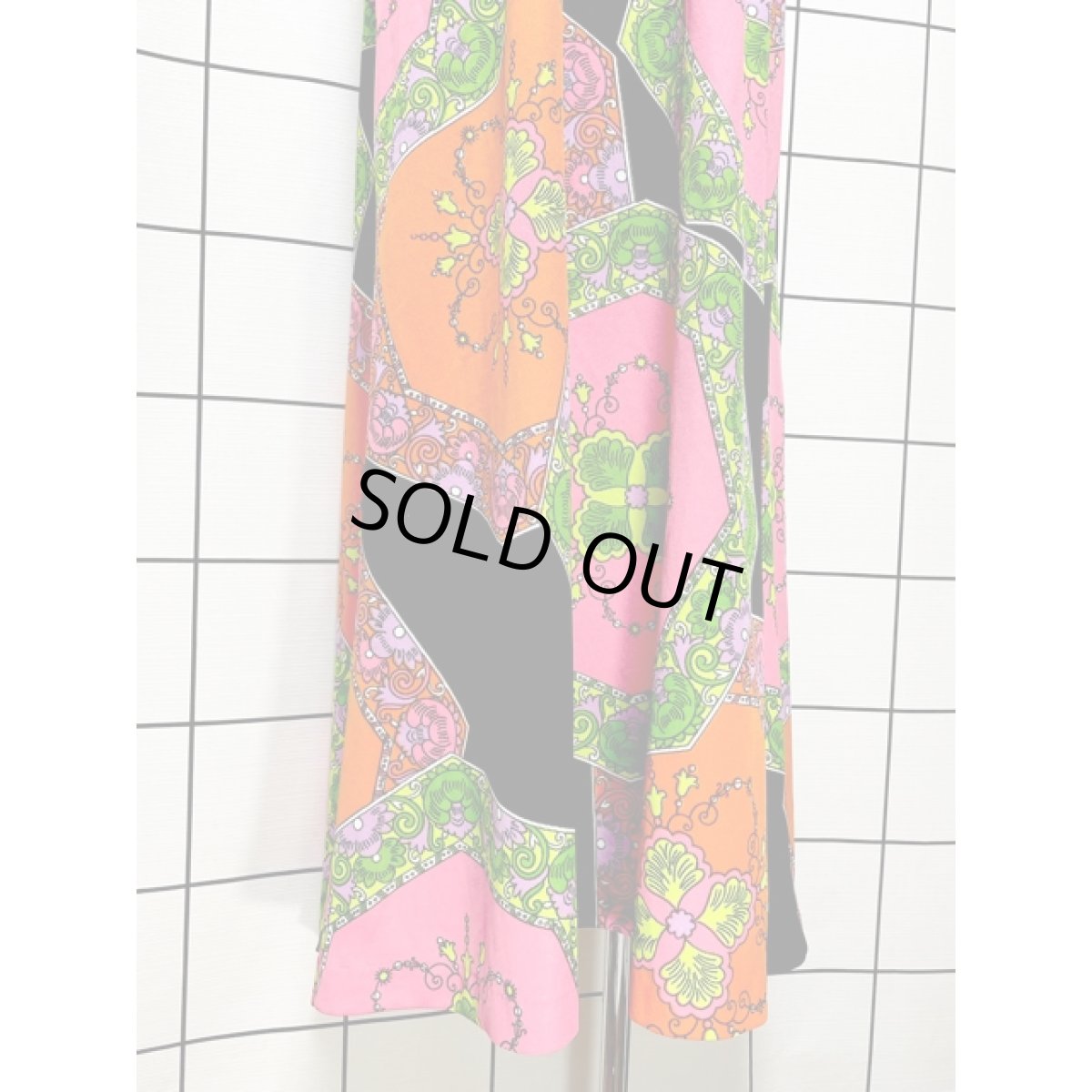 画像12: レトロサイケ 花柄 ロング 半袖  USA古着 ヴィンテージドレス【V7973】 (12)