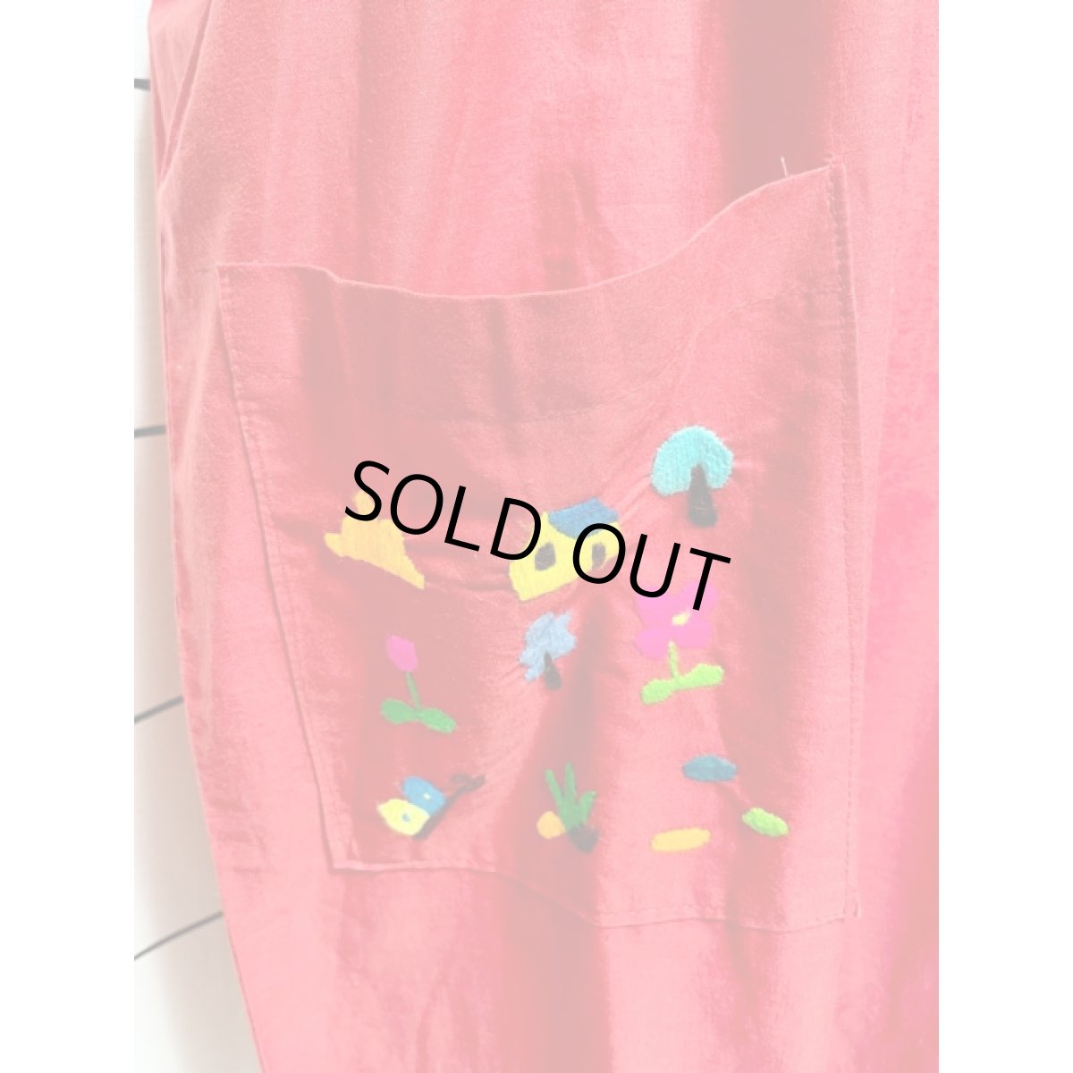 画像13: 可愛らしいマルチ刺繍 レッド 赤 ふんわり 半袖 レトロ USA古着 ヴィンテージ刺繍ドレス (13)