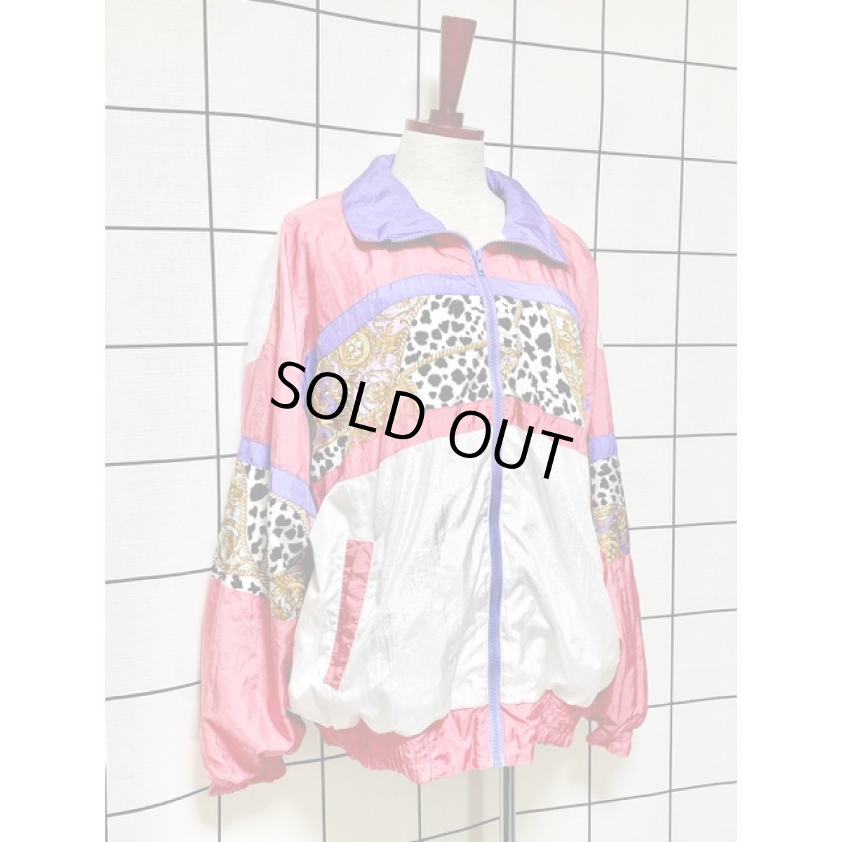 画像6: スカーフ柄 ピンク ホワイト パープル ジップアップ USA古着 ブルゾン ジャンパー ヴィンテージナイロンジャケット (6)