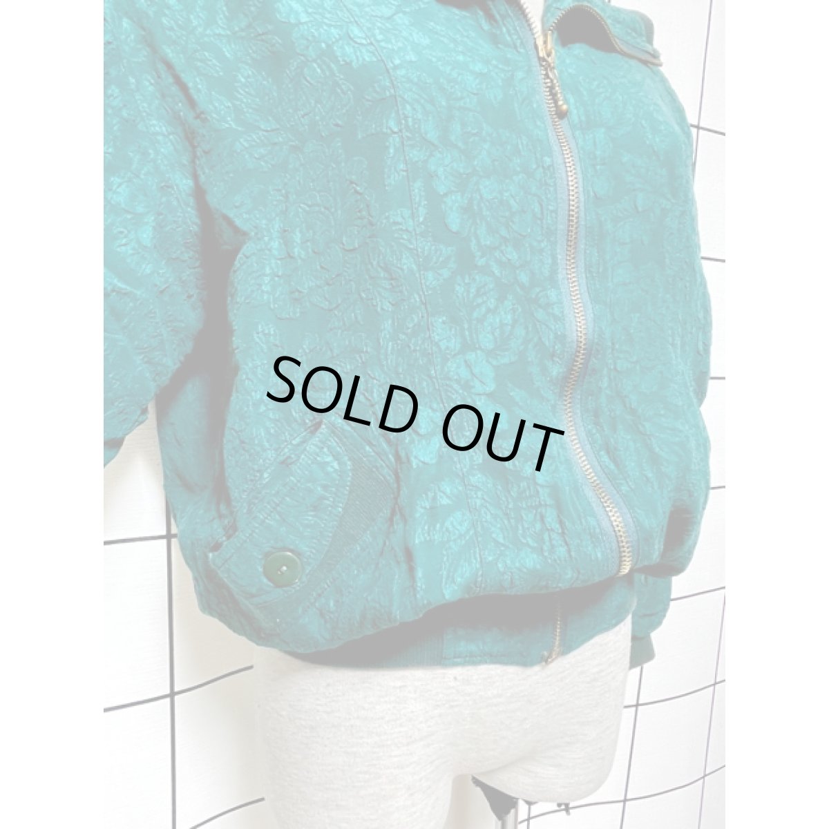 画像9: 凹凸デザイン グリーン ジップアップ ヨーロッパ古着 ブルゾン ジャンパー ヴィンテージナイロンジャケット【V8009】 (9)