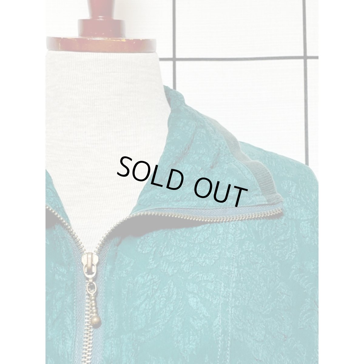 画像8: 凹凸デザイン グリーン ジップアップ ヨーロッパ古着 ブルゾン ジャンパー ヴィンテージナイロンジャケット【V8009】 (8)