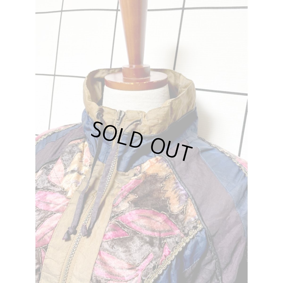 画像7: 落ち着いた配色 ジップアップ USA古着 ブルゾン ジャンパー ヴィンテージナイロンジャケット【V8059】 (7)