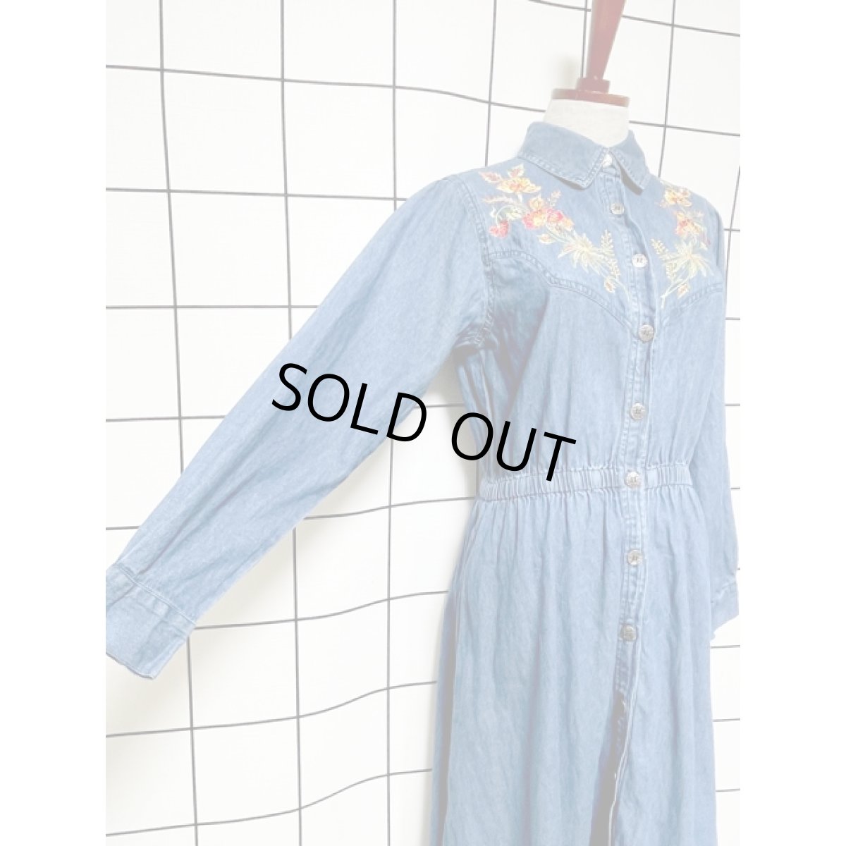 画像4: India 刺繍 デニム 前開き ウエストゴム 長袖 レトロ USA古着 ヴィンテージワンピース【8065】 (4)