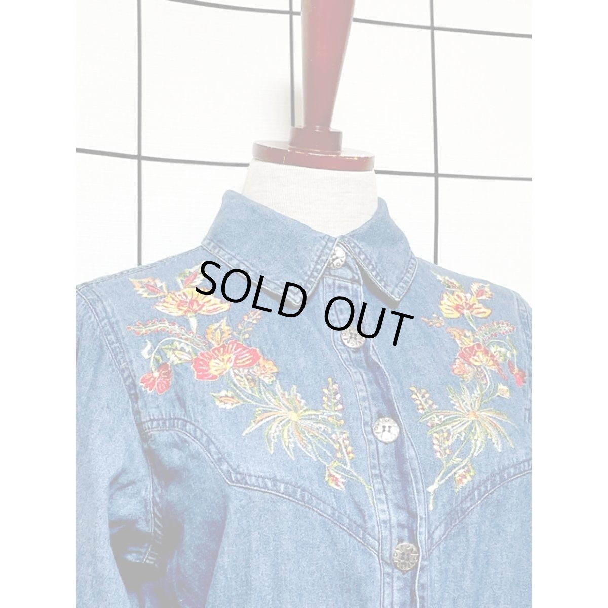 画像3: India 刺繍 デニム 前開き ウエストゴム 長袖 レトロ USA古着 ヴィンテージワンピース【8065】 (3)