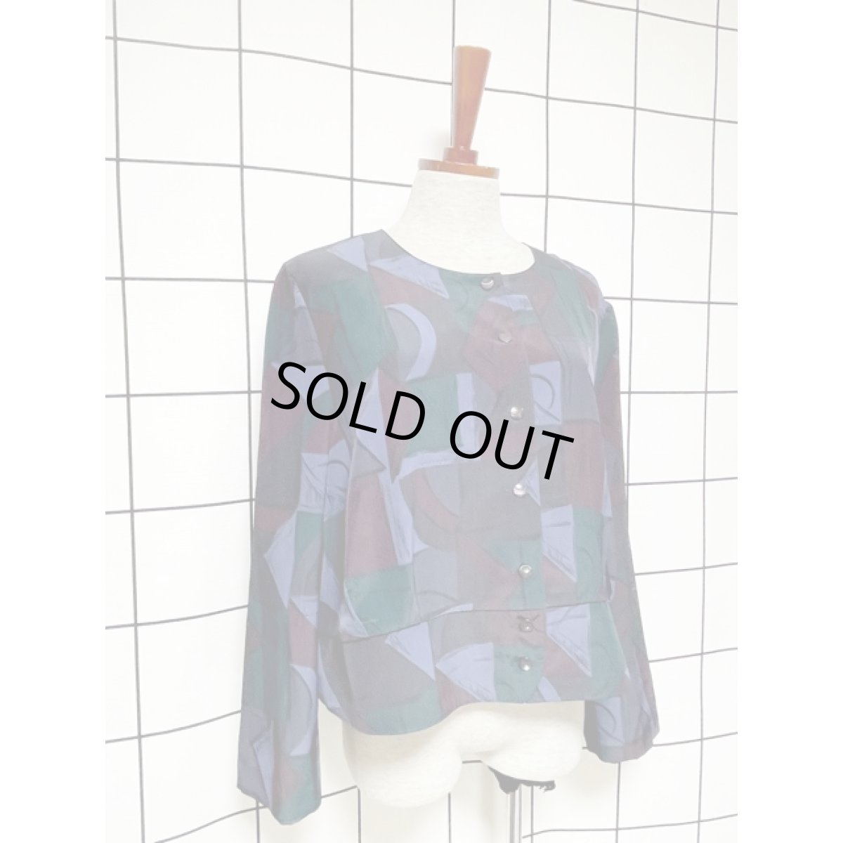 画像6: レトロブラウス アート柄 ノーカラー 長袖 古着 (6)