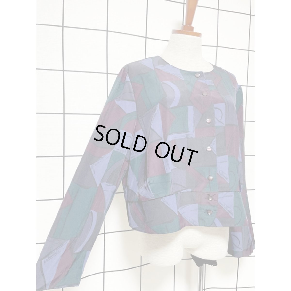 画像4: レトロブラウス アート柄 ノーカラー 長袖 古着 (4)