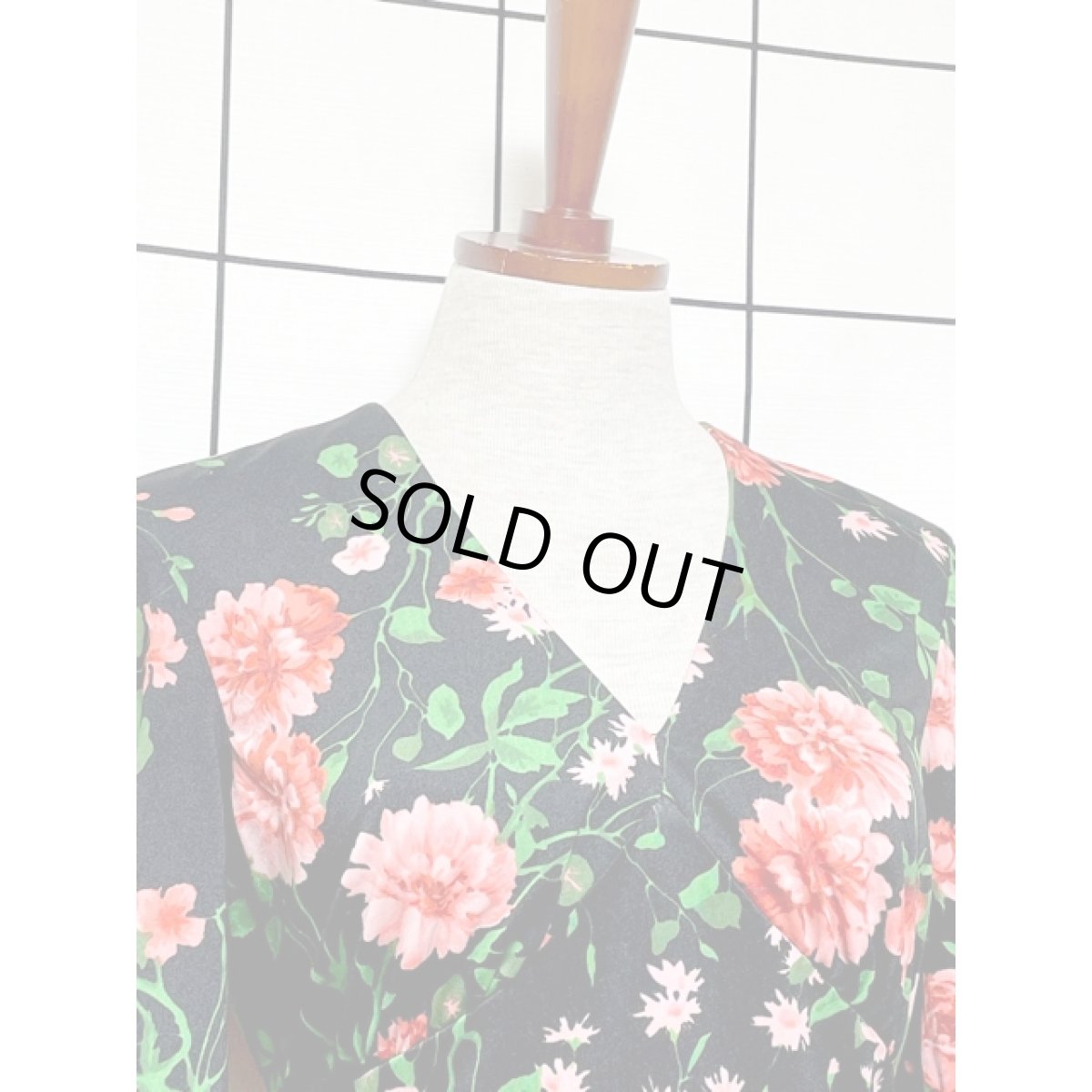 画像3: パーティーや二次会にもおすすめ 70's 花柄 バックウエストリボン ロング 長袖 レトロ ヨーロッパ古着 ヴィンテージドレス【V8107】 (3)