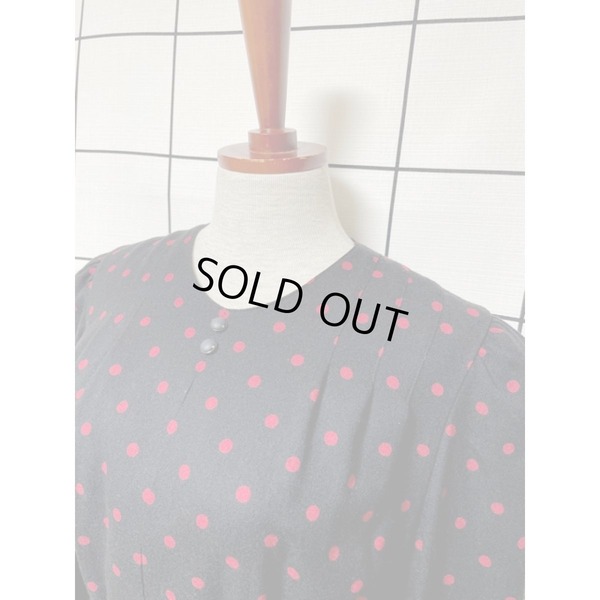 画像7: ドット柄 70年代 ウール ウエストゴム ブラック レッド レトロ レディース 長袖 昭和レトロ 国産古着 レトロワンピース 【V8118】 (7)