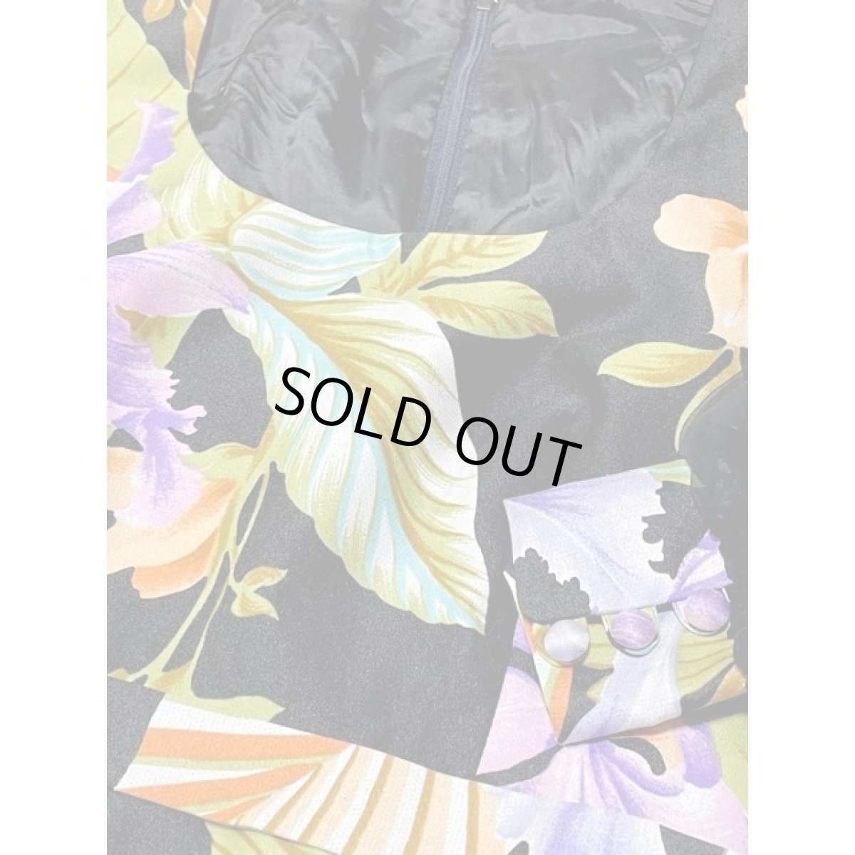 画像12: 結婚式や二次会などのパーティースタイルにもおすすめ 70s 花柄 ブラック 長袖 レトロ ヨーロッパ古着 ヴィンテージドレス【8134】 (12)