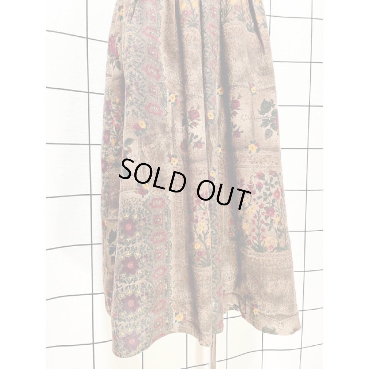 画像5: ウール 花柄 落ち着いた配色 ウエストゴム ディアンドル チロルスカート ドイツ民族衣装 舞台 演劇 演奏会 フォークダンス オクトーバーフェスト (5)