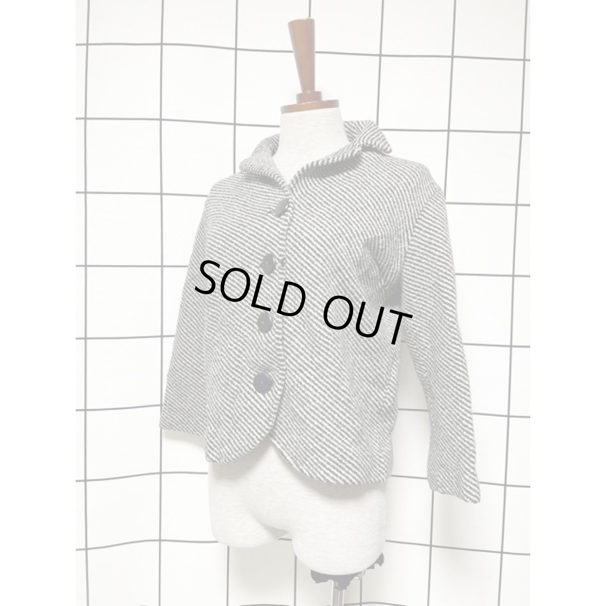 画像2: フランス製 斜めストライプ ホワイト ブラック レトロ ヨーロッパ古着 ヴィンテージジャケット (2)