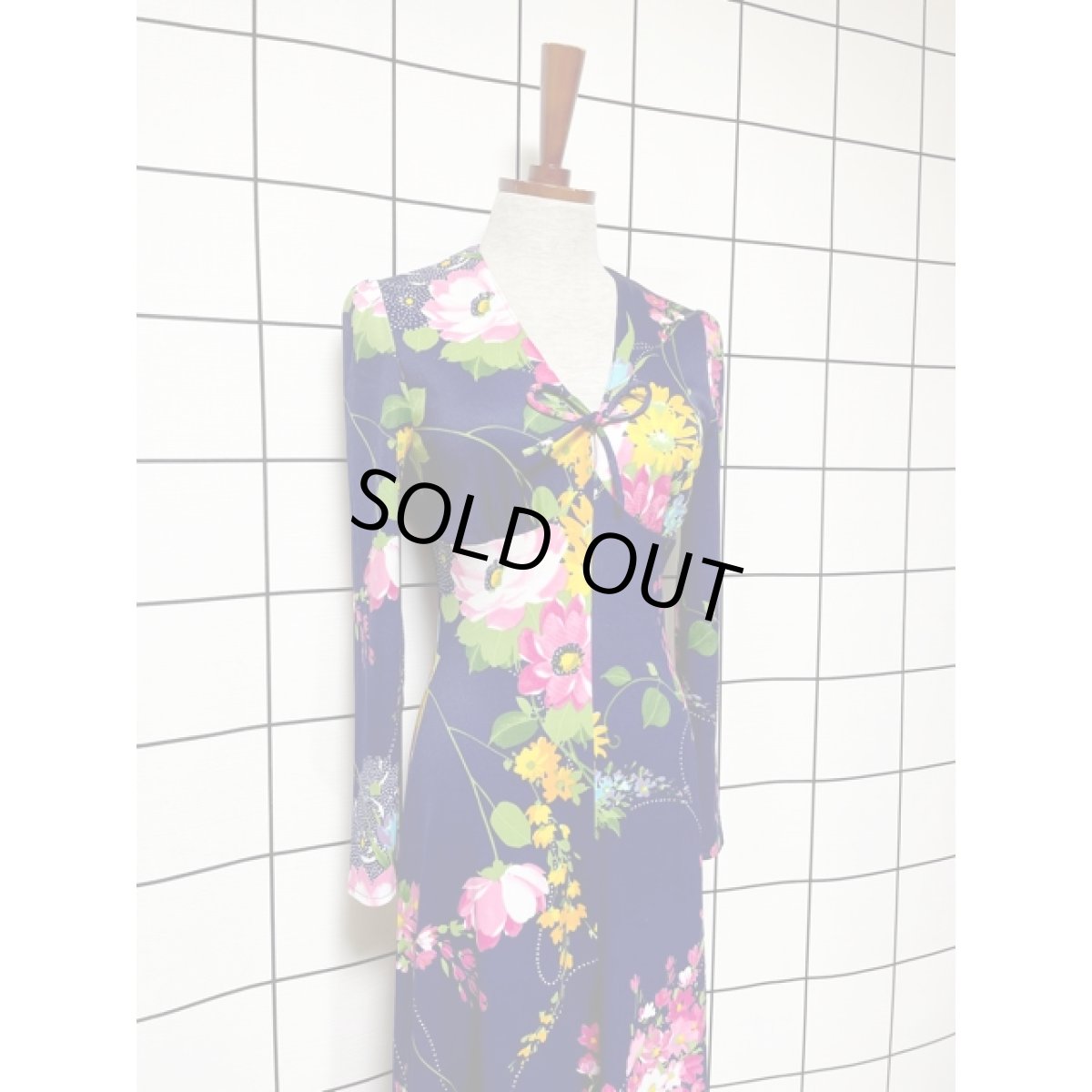 画像7: ヨーロッパ古着 ヴィンテージ ロングドレス 70年代 サイケ 花柄 個性的 パーティー (7)