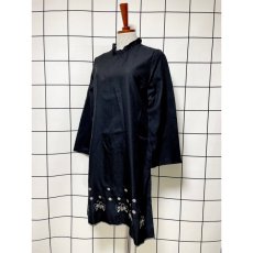 画像2: 昭和レトロ 国産古着 レトロ ワンピース バタフライ ドット 刺繍 長袖 (2)