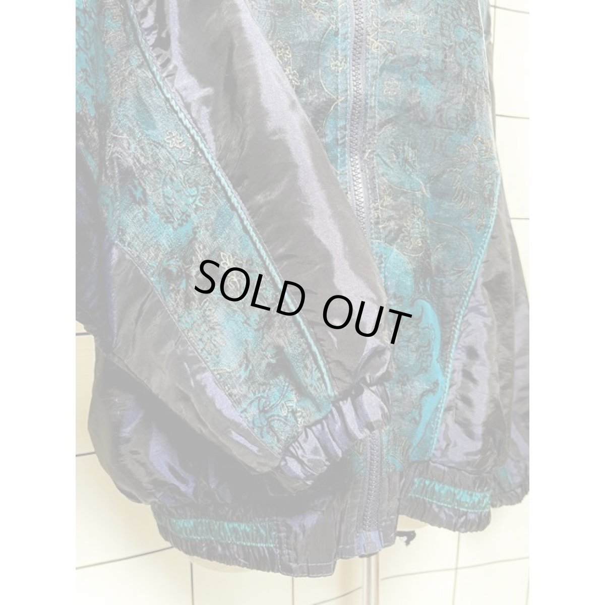 画像8: ネイビー ジップアップ USA古着 ブルゾン ジャンパー ヴィンテージナイロンジャケット【V8228】 (8)