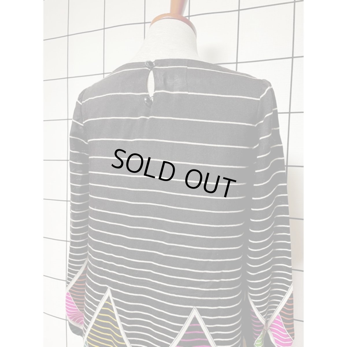 画像6: ヨーロッパ古着 ワンピース ヴィンテージ 幾何学柄 ボーダー レトロポップ 長袖 (6)