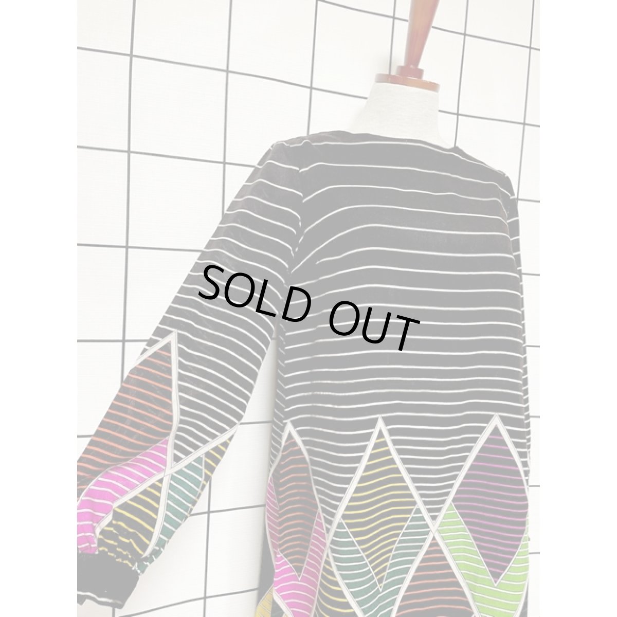 画像4: ヨーロッパ古着 ワンピース ヴィンテージ 幾何学柄 ボーダー レトロポップ 長袖 (4)