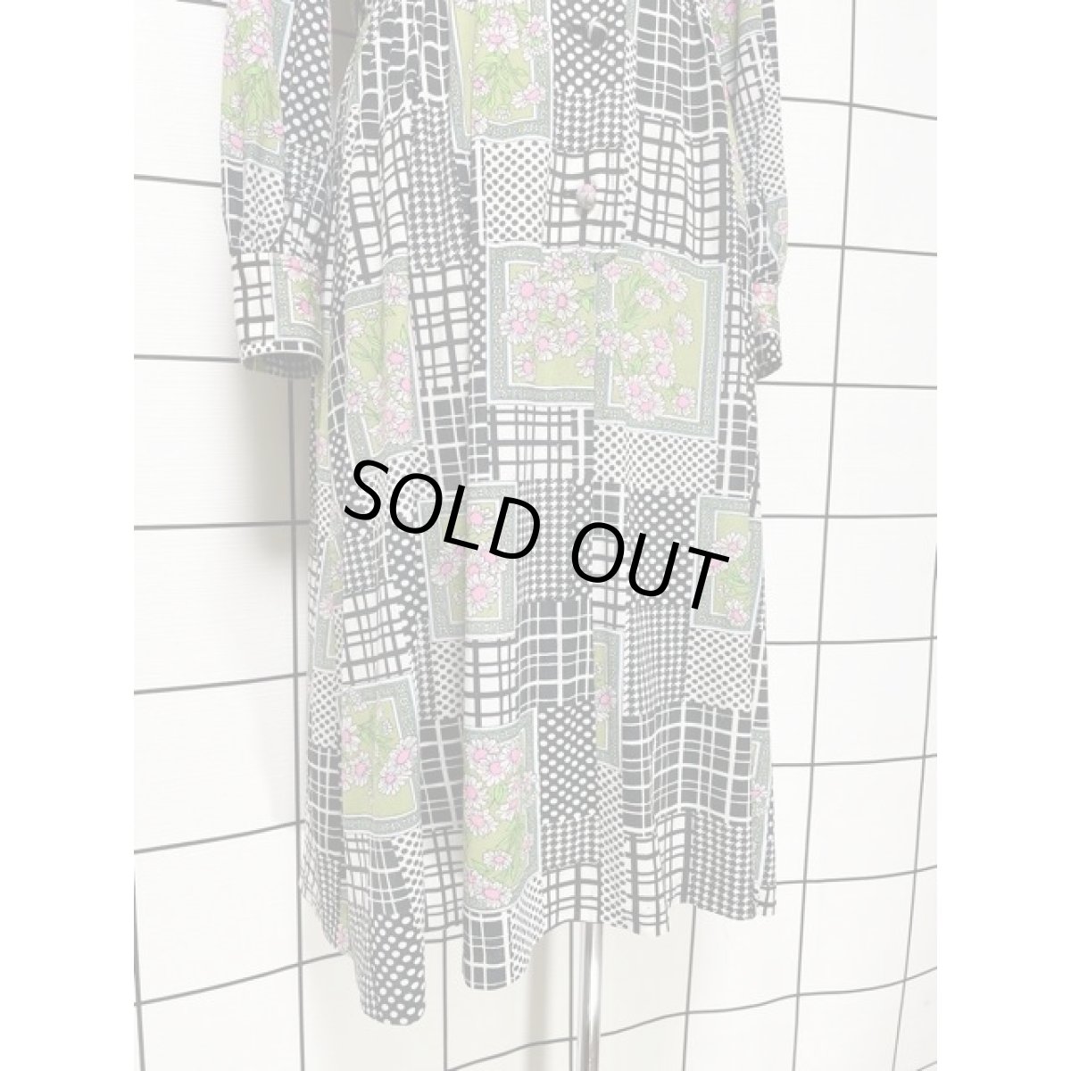 画像9: ストライプ ドット 千鳥格子 花柄 ウエストゴム レディース 長袖 昭和レトロポップ 国産古着 レトロワンピース【8276】 (9)