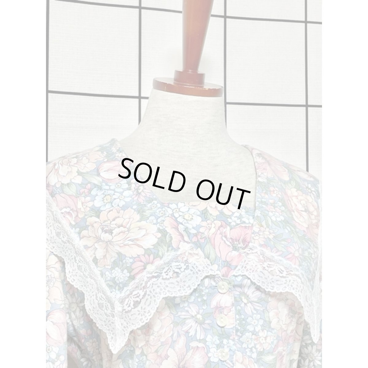 画像3: セーラー襟 アンティークフラワー柄 パステル調 バックウエストリボン クラシカル 半袖 レトロ USA古着 ヴィンテージワンピース【8283】 (3)