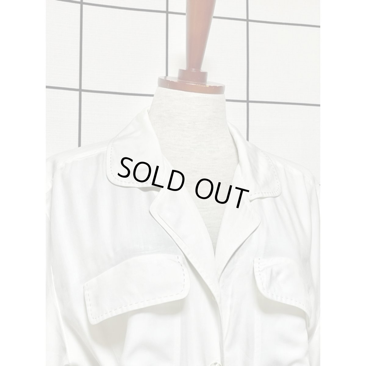 画像3: ホワイト ストライプ 花柄 切り替えし 前開き 半袖 レトロ USA古着 ヴィンテージワンピース【8320】 (3)