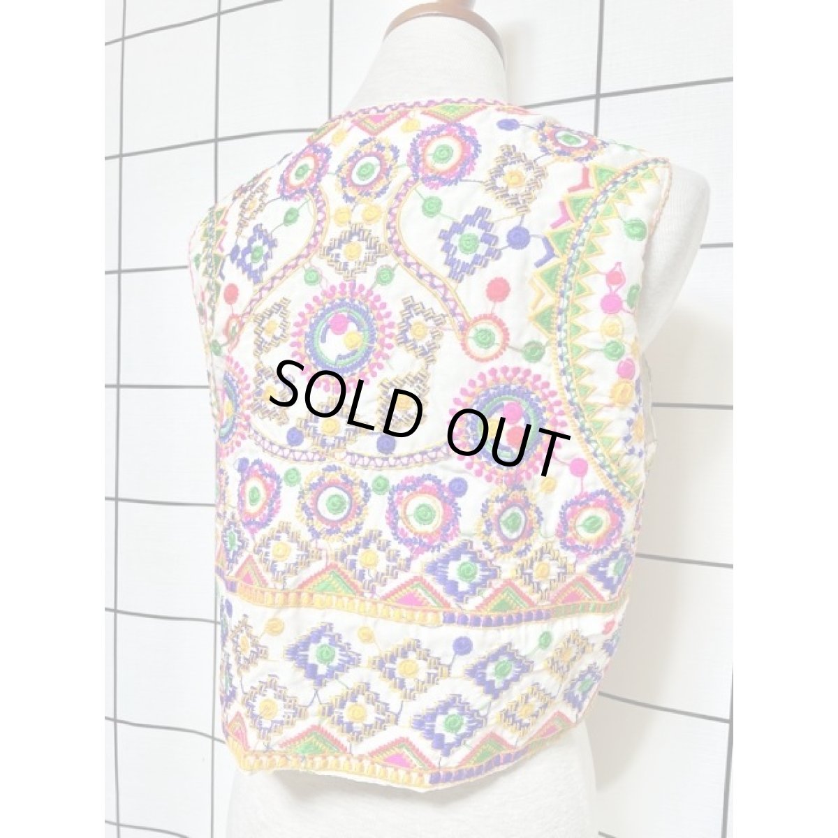 画像6: 刺繍 ホワイト リボン フォークロア レトロ 古着 ヴィンテージベスト【8314】 (6)