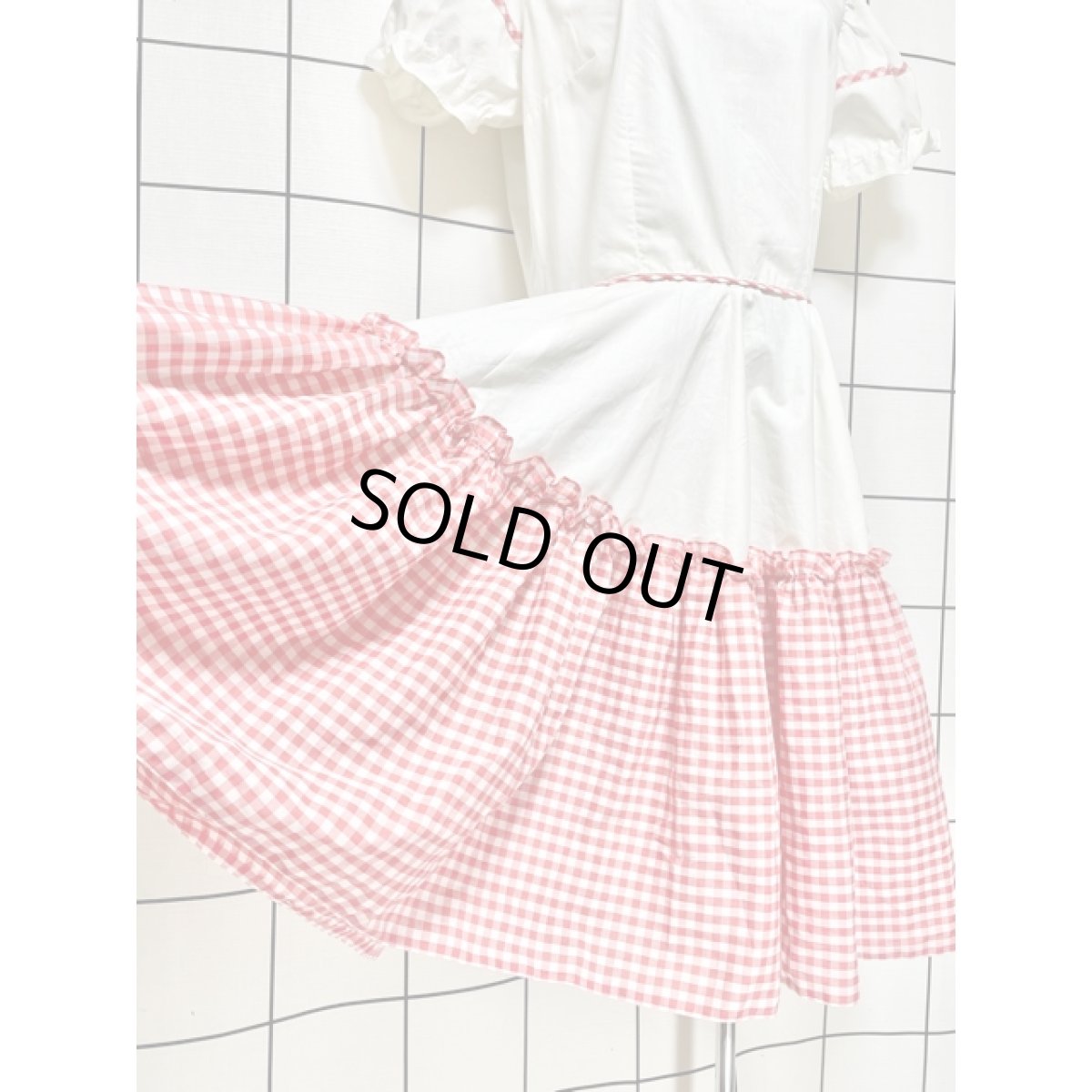 画像11: ギンガムチェック ティアード 切り替えし パフスリーブ レトロ USA古着 ヴィンテージワンピース (11)