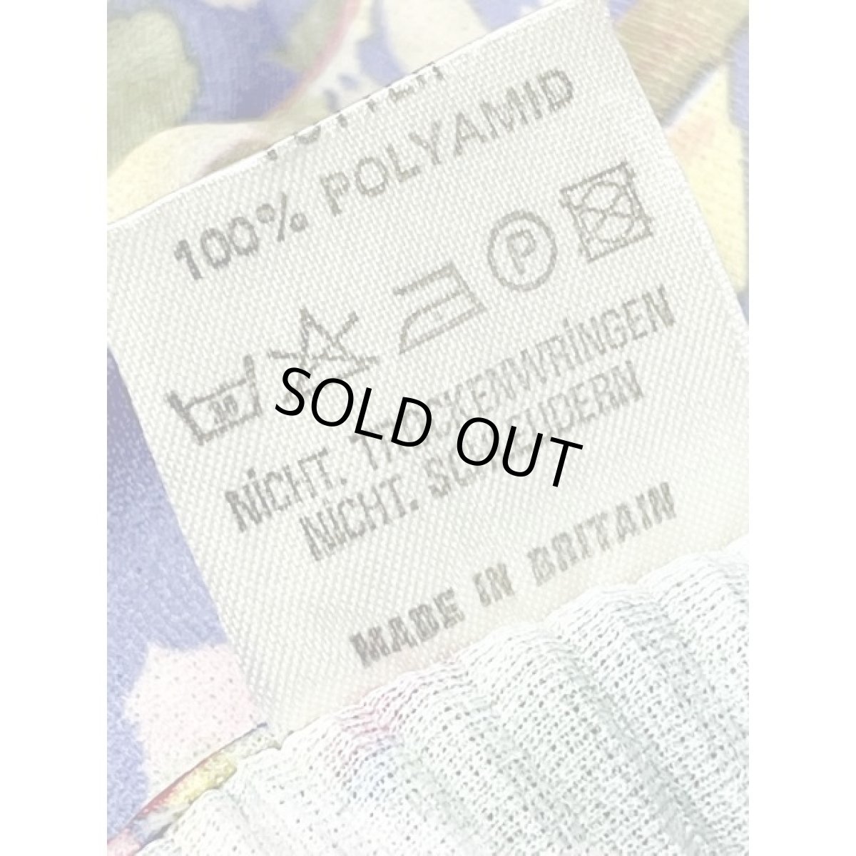 画像16: イギリス製 花柄 プリーツ ベルト付 クラシカル レトロ ヨーロッパ古着 ヴィンテージドレス (16)