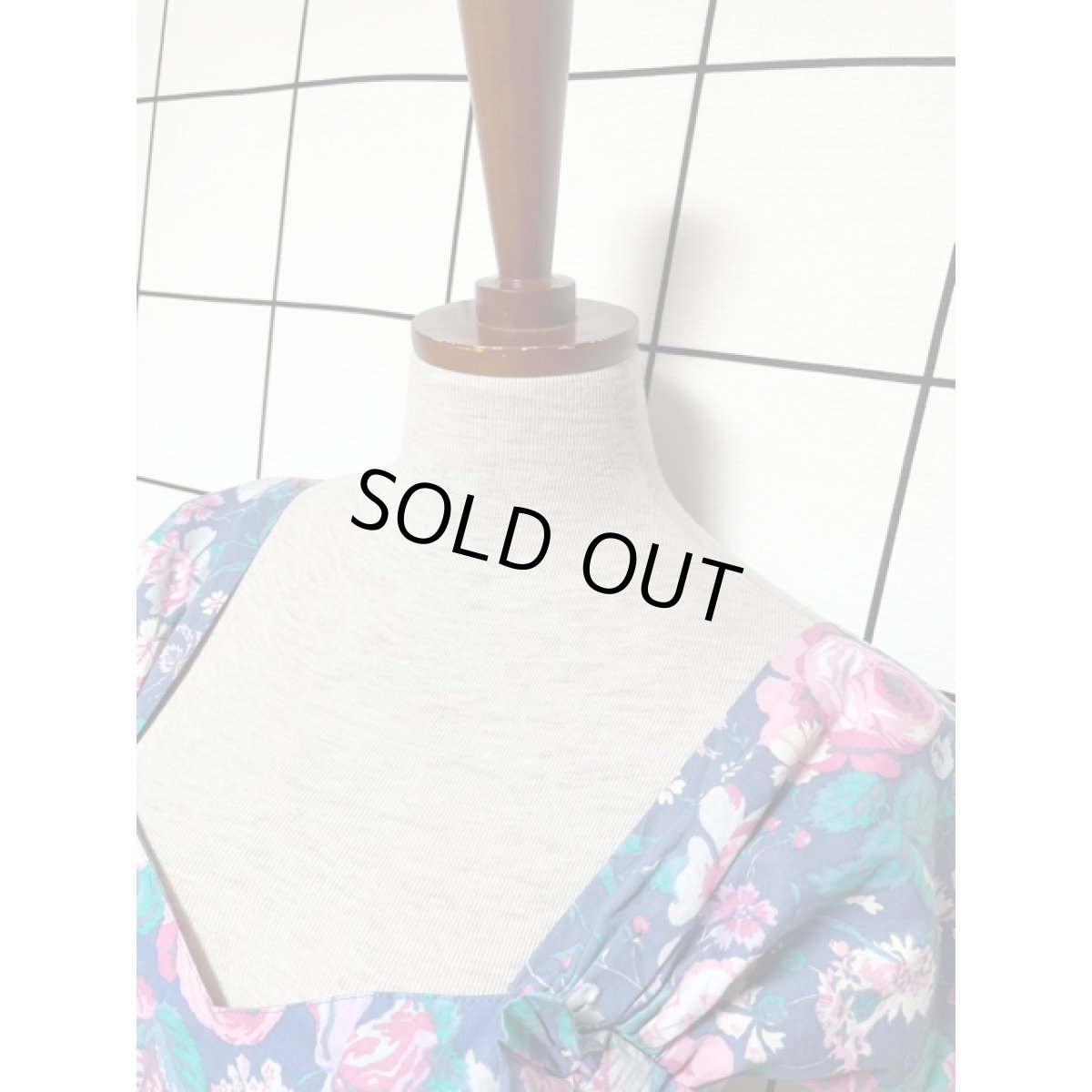 画像9: イギリス製 花柄 フリル レトロ ヨーロッパ古着 ヴィンテージワンピース【8348】 (9)