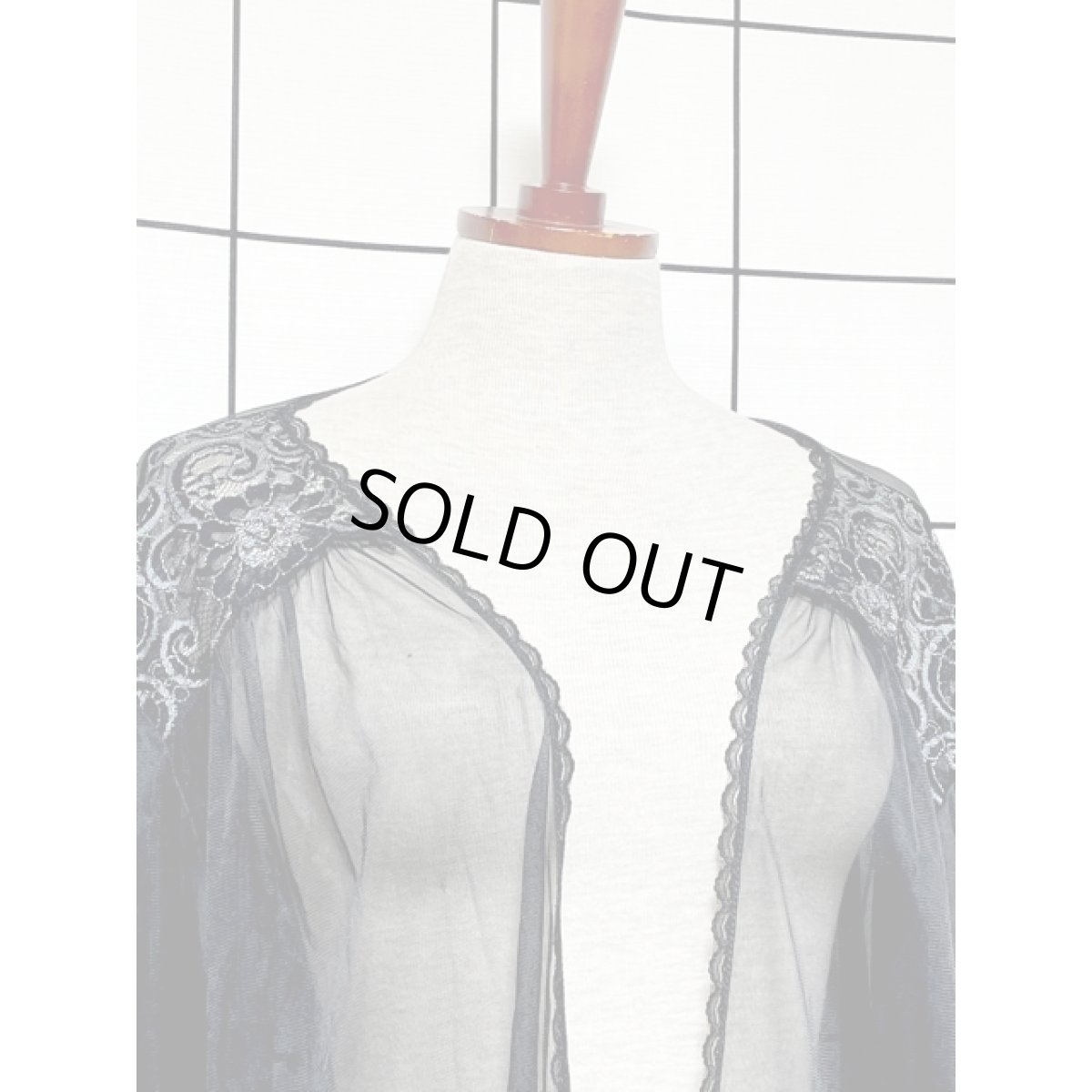 画像2: 羽織り 前開き レース ブラック 黒 長袖 レトロ ヨーロッパ古着 ヴィンテージ レースロングカーディガン (2)