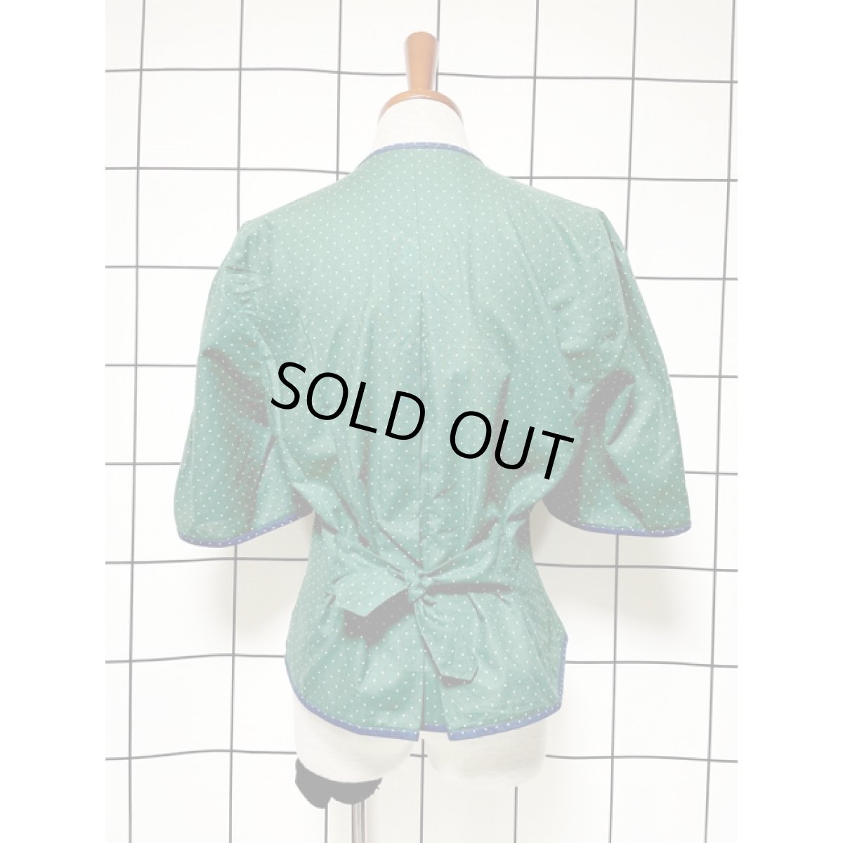 画像5: ドット柄 バックリボン ノーカラー グリーン ネイビー ホワイト ディアンドル チロルブラウス ドイツ民族衣装 舞台 演奏会 フォークダンス オクトーバーフェス (5)