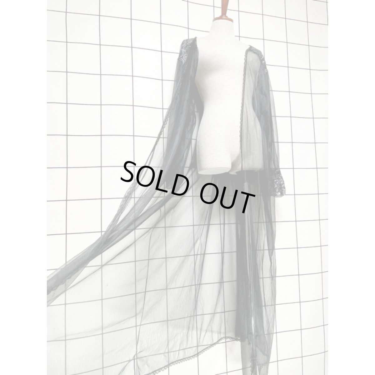 画像9: 羽織り 前開き レース ブラック 黒 長袖 レトロ ヨーロッパ古着 ヴィンテージ レースロングカーディガン (9)