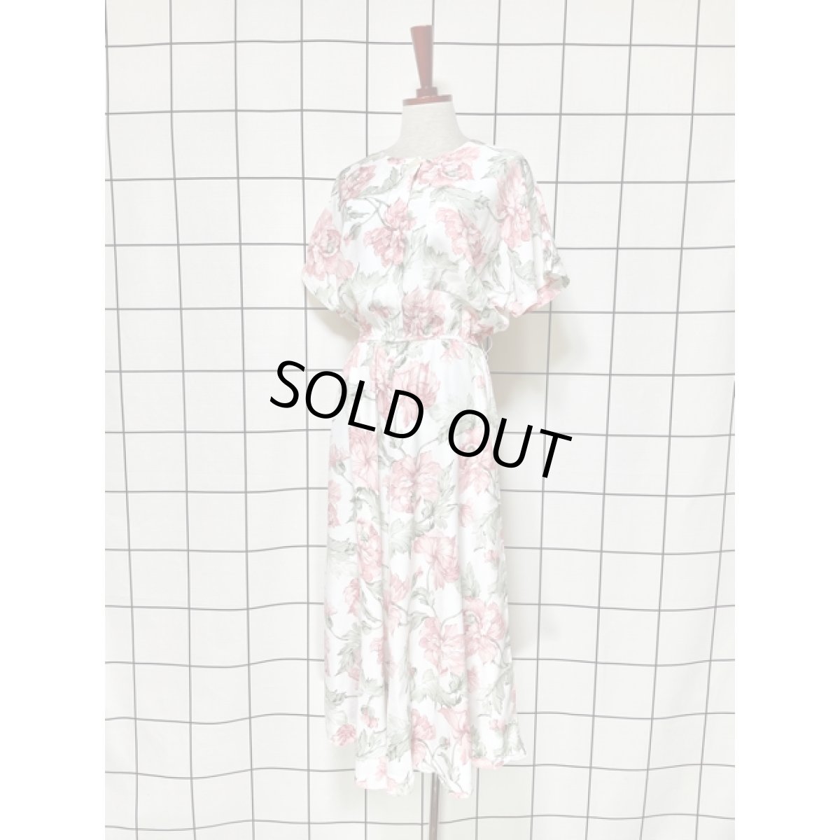 画像2: アンティークフラワー柄 ホワイト ウエストゴム クラシカル 半袖 レトロ USA古着 ヴィンテージワンピース【V8387】 (2)