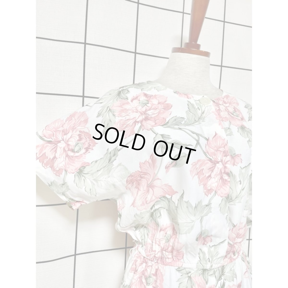 画像4: アンティークフラワー柄 ホワイト ウエストゴム クラシカル 半袖 レトロ USA古着 ヴィンテージワンピース【V8387】 (4)