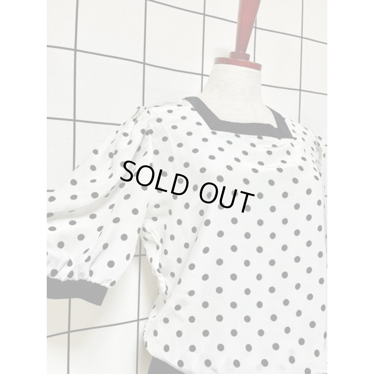 画像4: ドット プリーツ ホワイト ブラック モノクロ ウエストゴム レトロ USA古着 ヴィンテージワンピース【V8404】 (4)