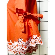 画像8: 刺繍 オレンジ 袖リボン フォークロア ヨーロッパ古着 ヴィンテージブラウス【V8443】 (8)