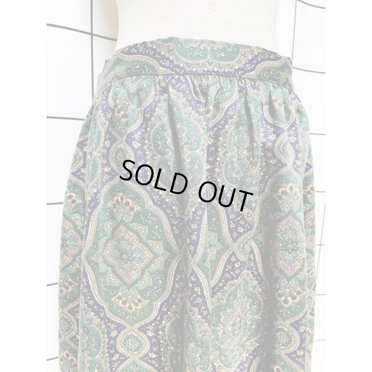 画像2: オリエンタル柄 ウエストゴム レトロ USA古着 ヴィンテージスカート【V8456】 (2)