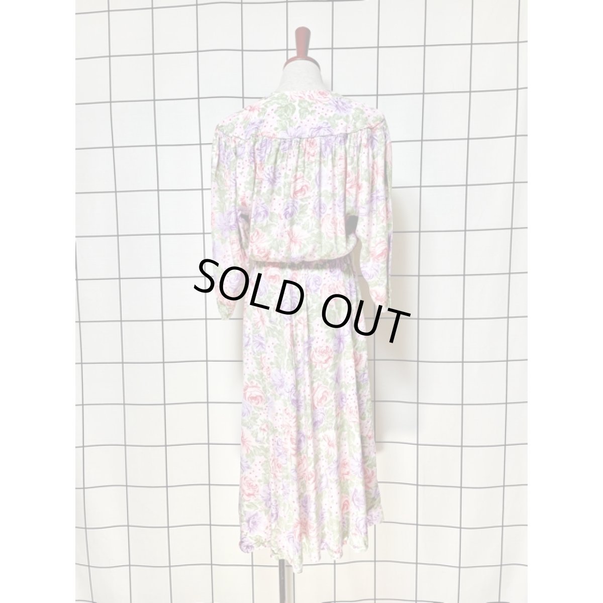 画像5: 総花柄 ノーカラー ウエストゴム ガーリー 長袖 レトロ USA古着 ヴィンテージワンピース (5)