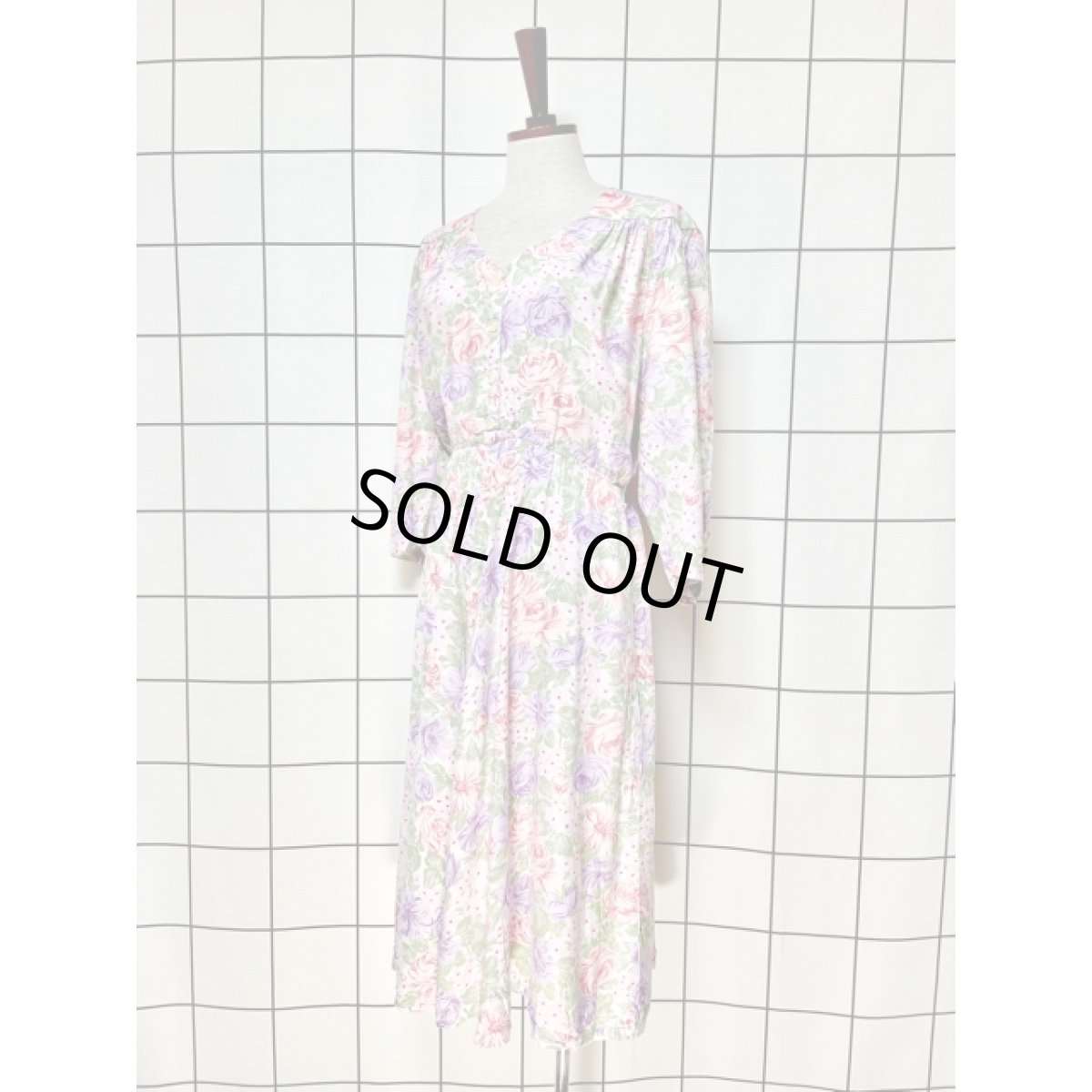 画像2: 総花柄 ノーカラー ウエストゴム ガーリー 長袖 レトロ USA古着 ヴィンテージワンピース (2)