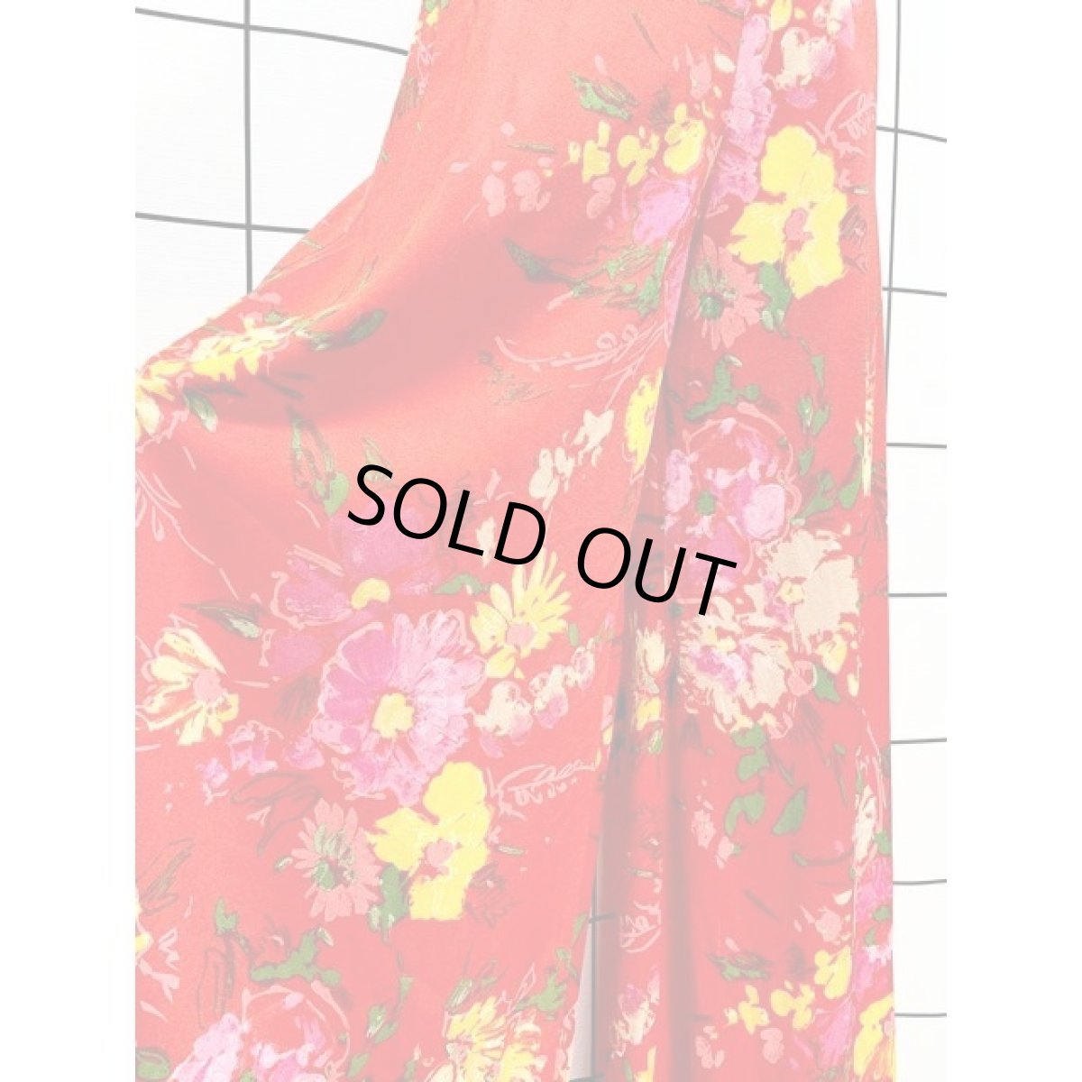 画像13: ホルターネック ワイドパンツデザイン アートフラワー柄 レッド レトロ ヨーロッパ古着 ヴィンテージオールインワン (13)