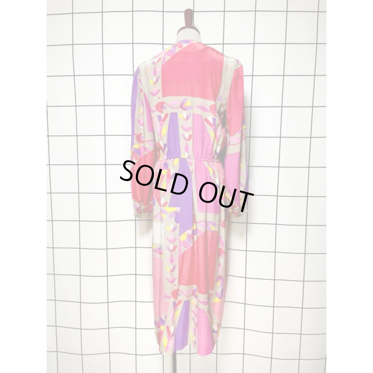 画像2: レトロポップ 長袖 レトロ USA古着 ヴィンテージワンピース【V8500】 (2)